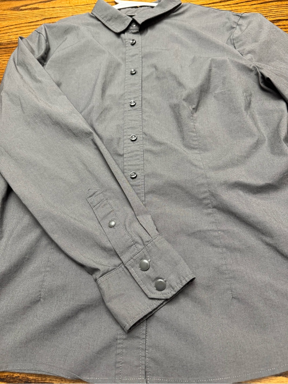 New York & Company Gray Stretch Button-Down Shirt
Size XL - Picture 3 of 7